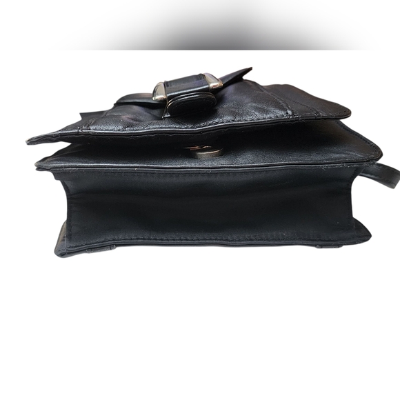 KENNETH COLE NEW YORK Soft Black Leather Silver Buckle Crossbody Bag EUC - Picture 5 of 16